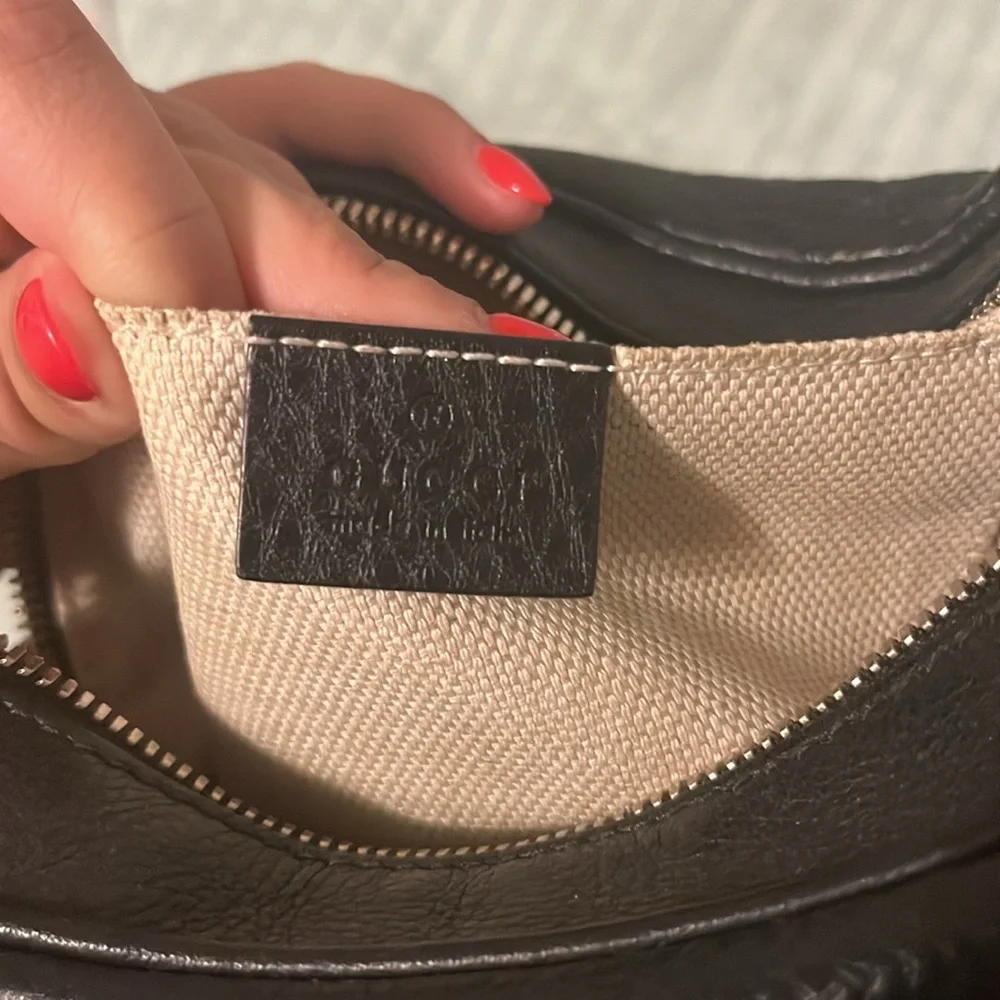 Gucci Black Leather Crossbody Bag - Picture 7 of 16